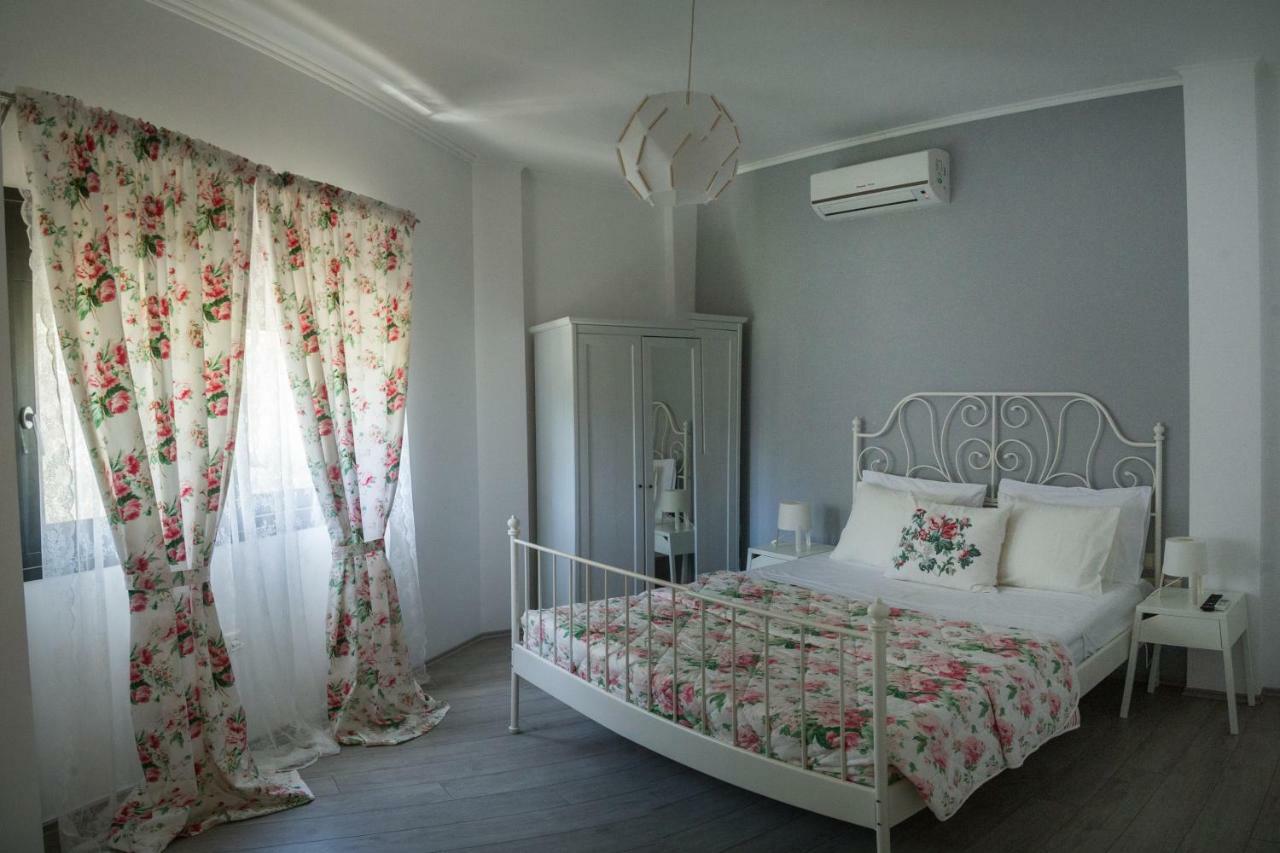 Villa Nicolas プラタリア エクステリア 写真